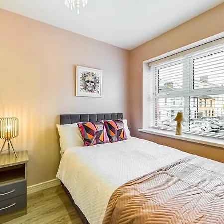 Modern Luxury Living In Center Appartement