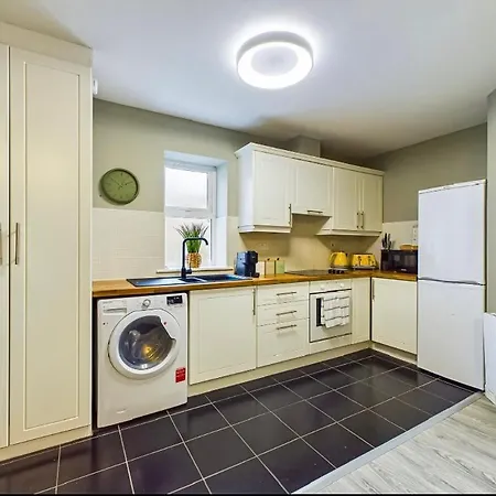 Modern Luxury Living In Center Appartement